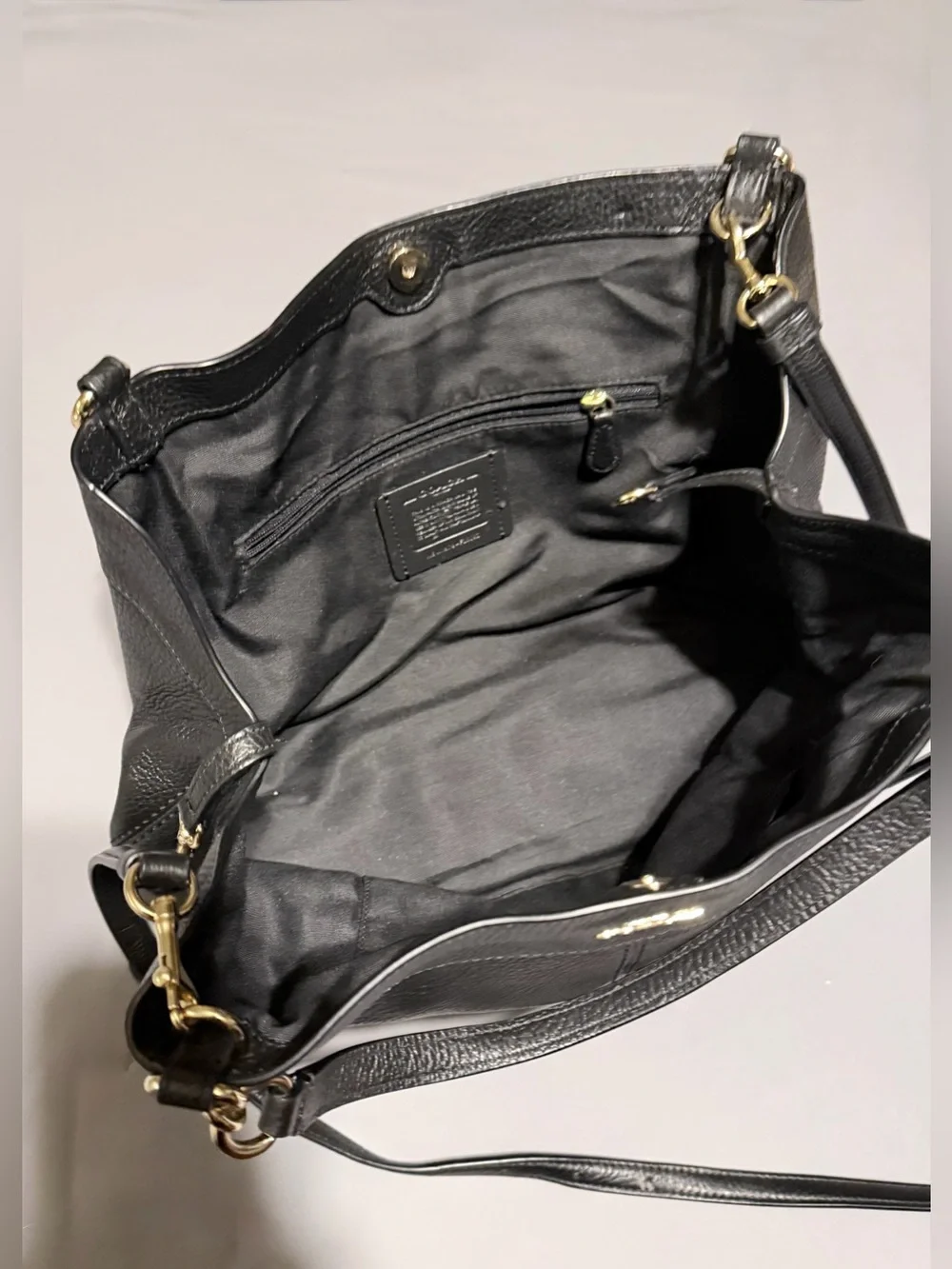 Coach elegant shoulder